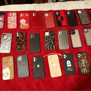 Bundle of 25 cases iPhone 12 for $40
